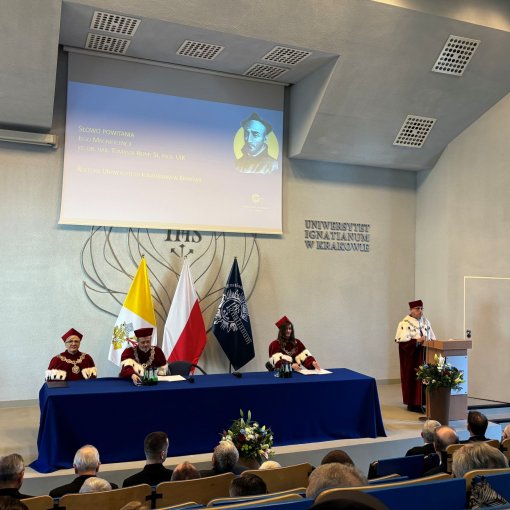 2 Ignatianum kafelek